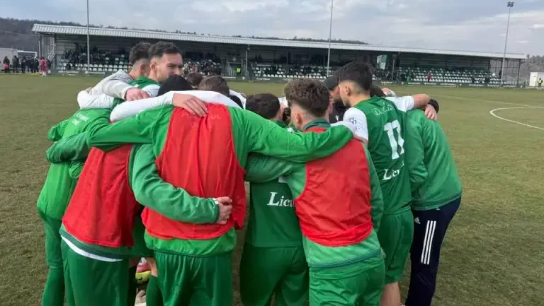 Fotbal în glumă: USV Iași a bătut doar drumul până la Onești