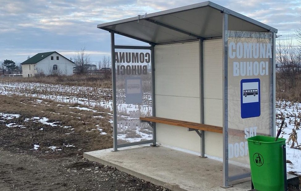 Stație de autobuz construită mai scump decât un apartament „la cheie”. Investiție discutabilă a administrației locale